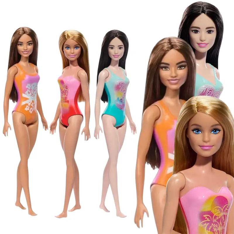 Mattel Barbie Beach Bionda, Castana e Mora Set 3 Bambole da Spiaggia con Costume da Mare