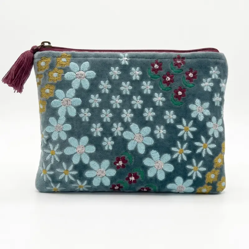 Pochette SantHonoré in Velluto Fiori azzurri e viola sfondo blu 20x15 cm