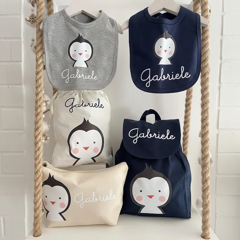 Set Asilo Bambino Personalizzato – Zaino, Sacchetto e Beauty  Pinguino 2 bavette