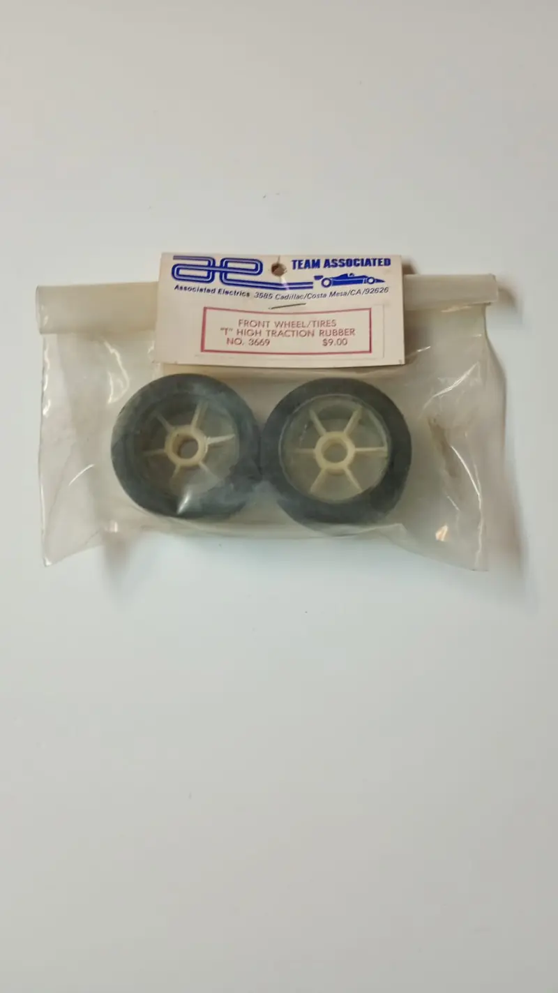 Team Associated 3669 Front Wheel/Tires "T" High Traction Rubber