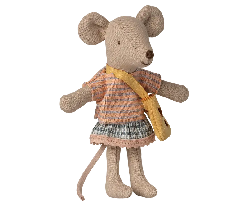 Topolina Sorellina Maileg con Borsetta – Little Sister Mouse con Borsa a Tracolla