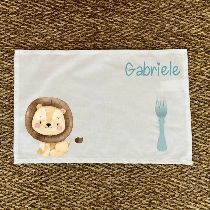 Tovaglietta Asilo Bambino Personalizzata – Set Pappa con Nome Leone Cucciolo
